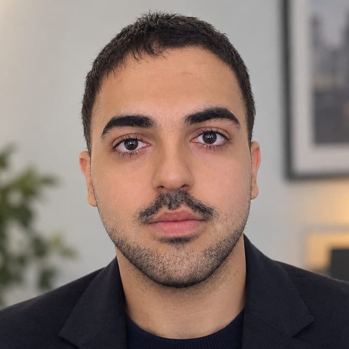 Portrait de Mono Awad, fondateur d'Inflexion